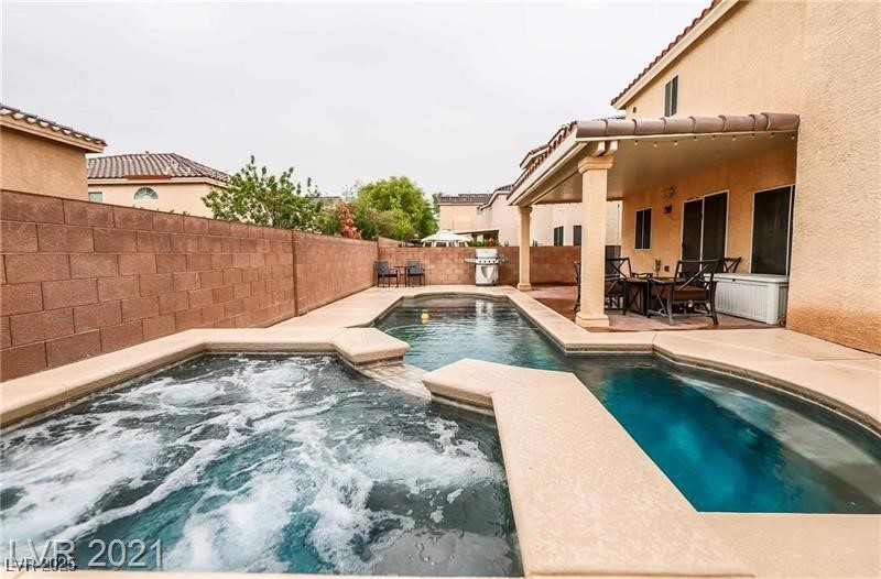 8450 Bismark Sapphire Street