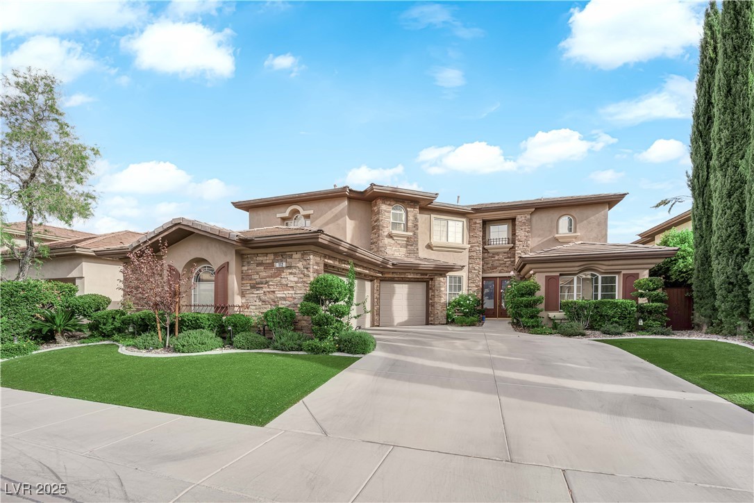 112 South Buteo Woods Lane