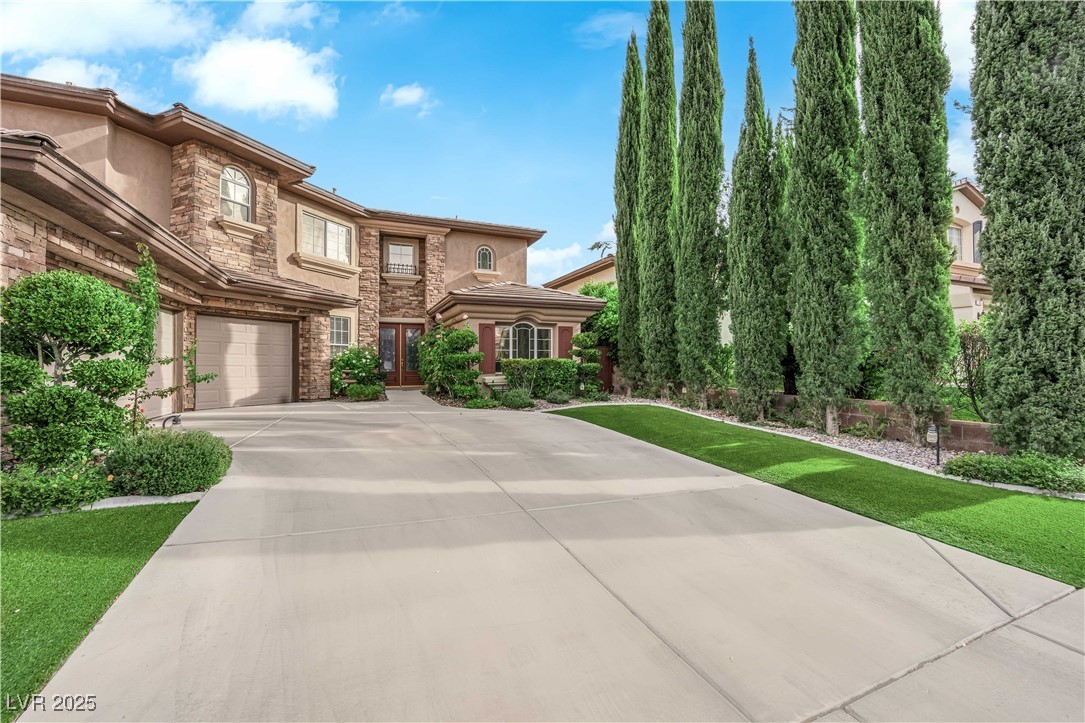 112 South Buteo Woods Lane