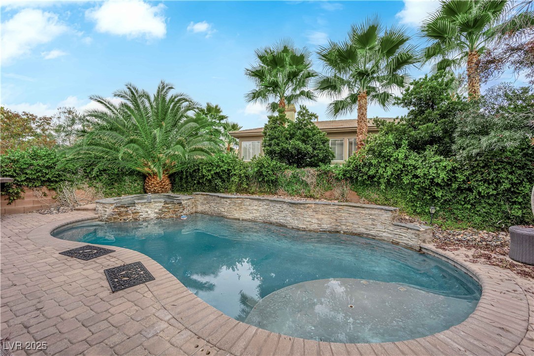 112 South Buteo Woods Lane