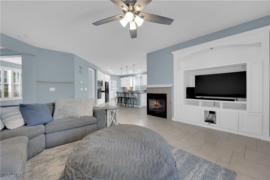 112 South Buteo Woods Lane