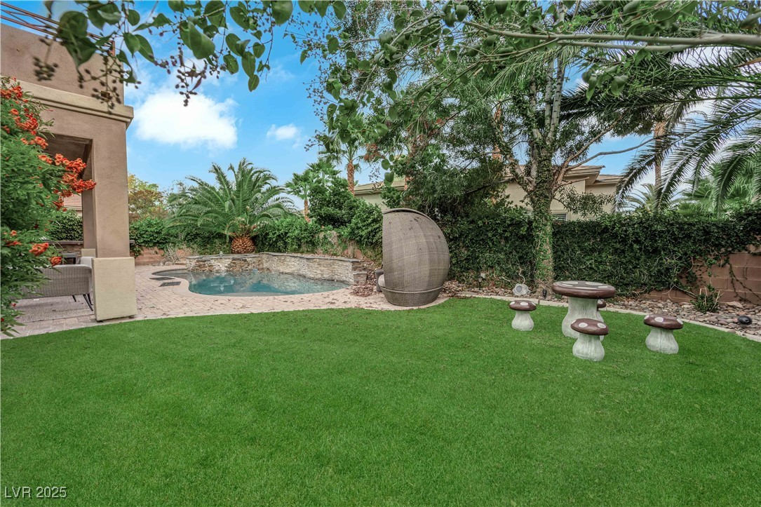 112 South Buteo Woods Lane