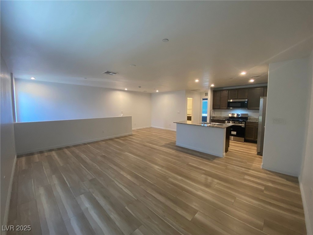 4517 Dover Straight Street