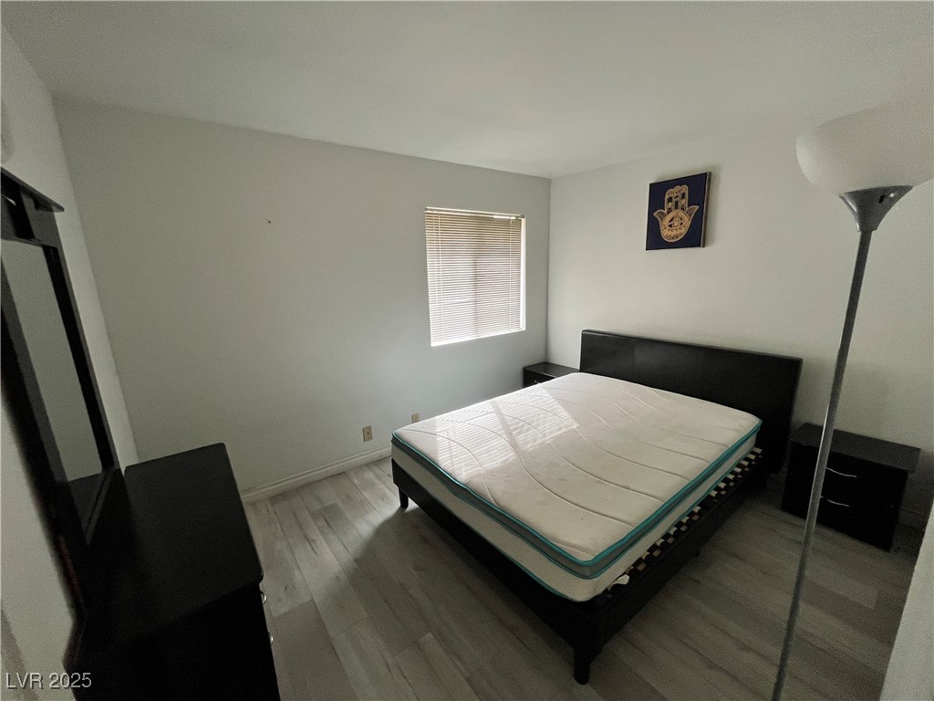 4961 River Glen Drive 28