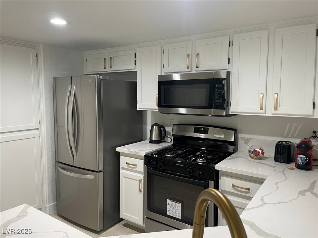 3004 Ocean View Drive