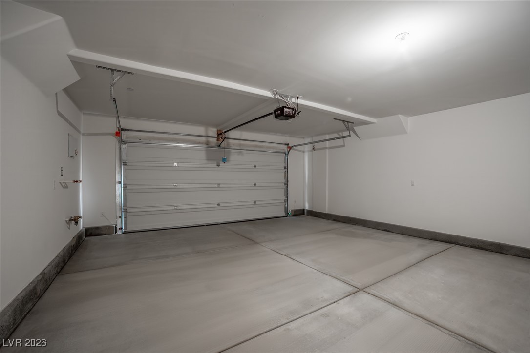 3764 Sonrisa Vista Avenue