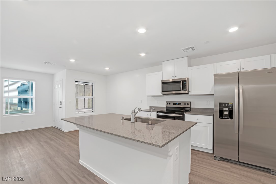 3764 Sonrisa Vista Avenue