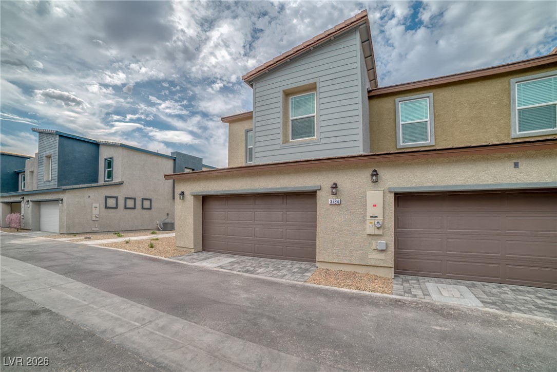 3764 Sonrisa Vista Avenue