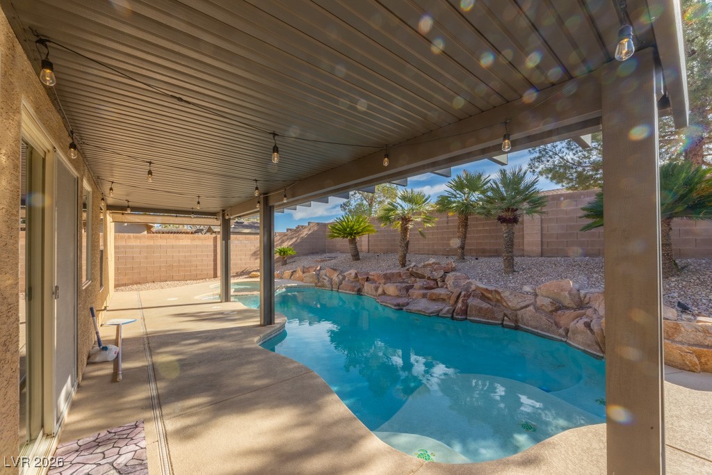 8217 Cabin Springs Avenue