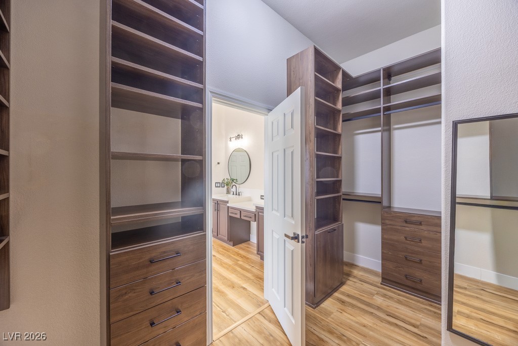 8217 Cabin Springs Avenue