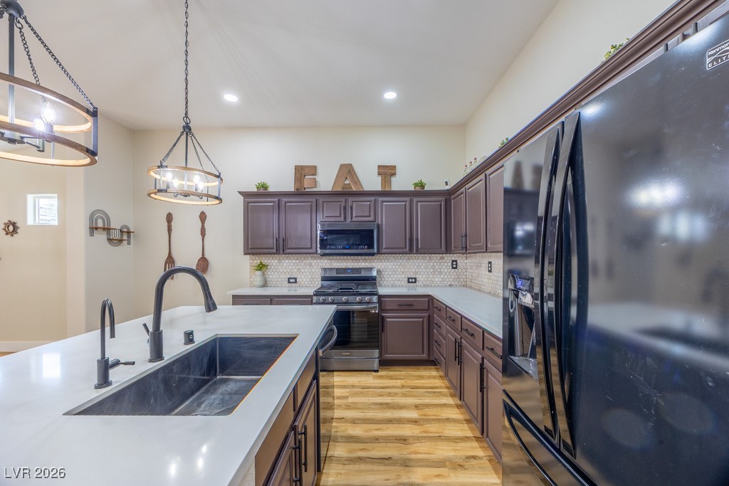 8217 Cabin Springs Avenue