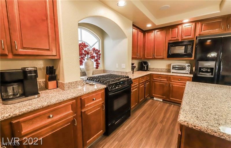 8450 Bismark Sapphire Street