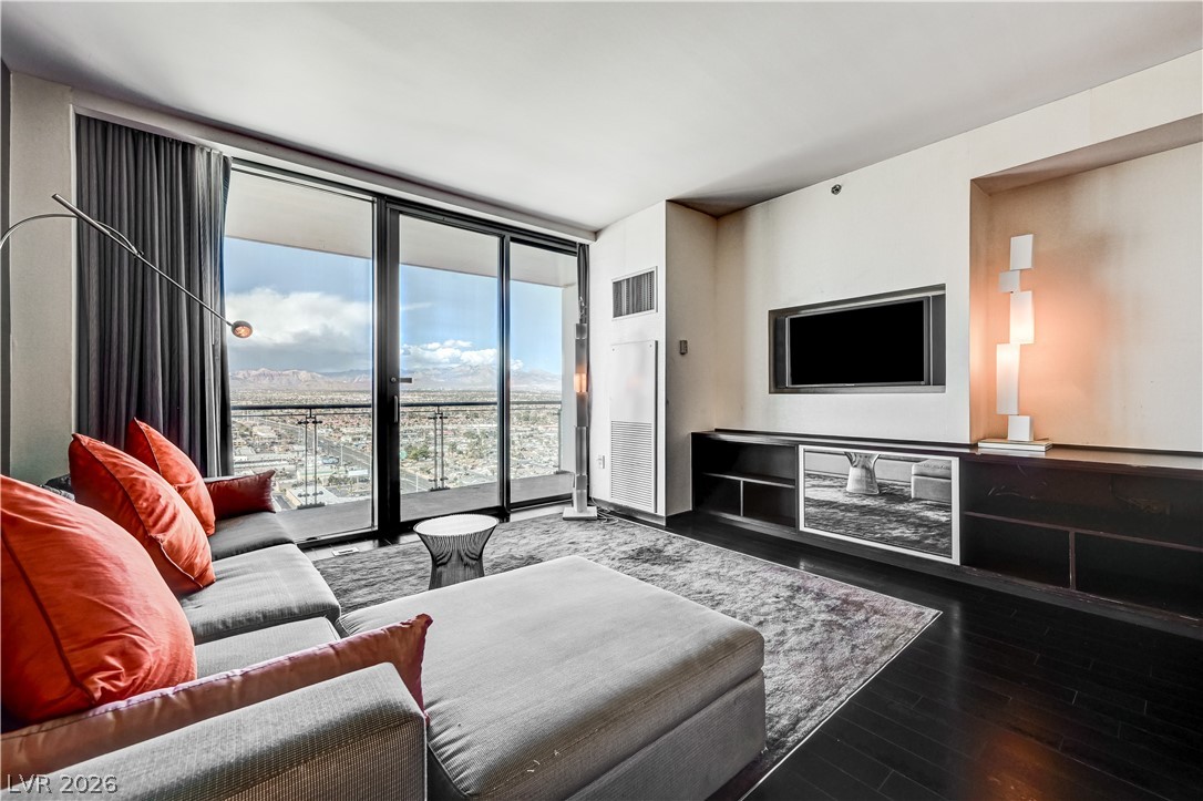 4381 West Flamingo Road 2807