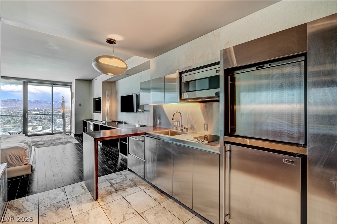 4381 West Flamingo Road 2807