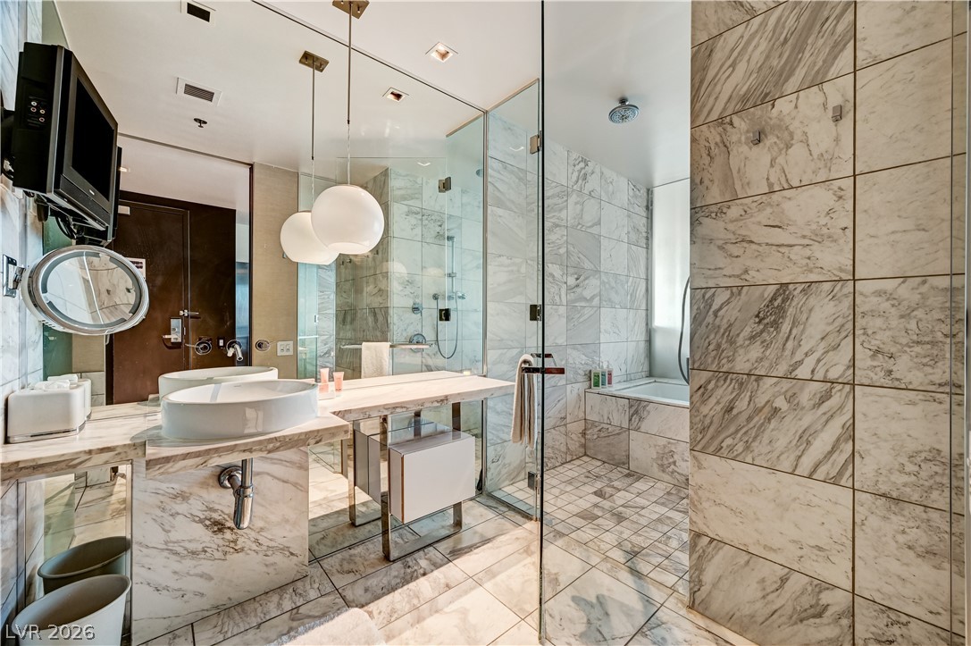 4381 West Flamingo Road 2807