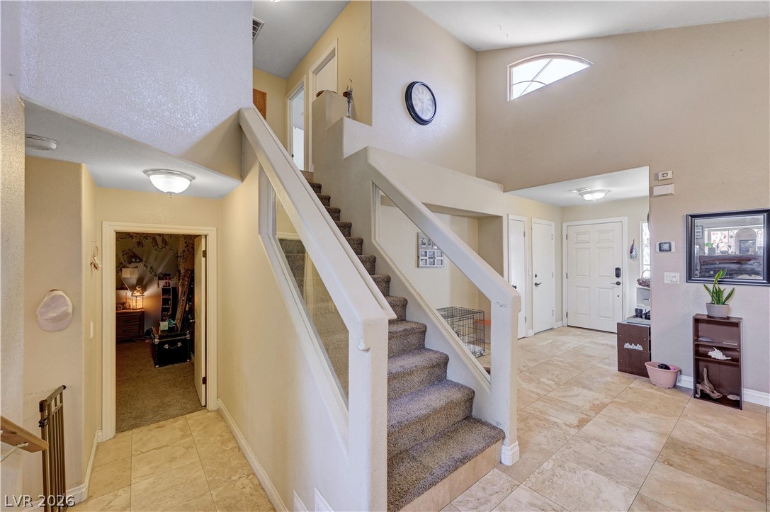 8752 Autumn Wreath Avenue