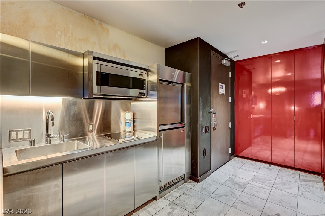 4381 West Flamingo Road 2807