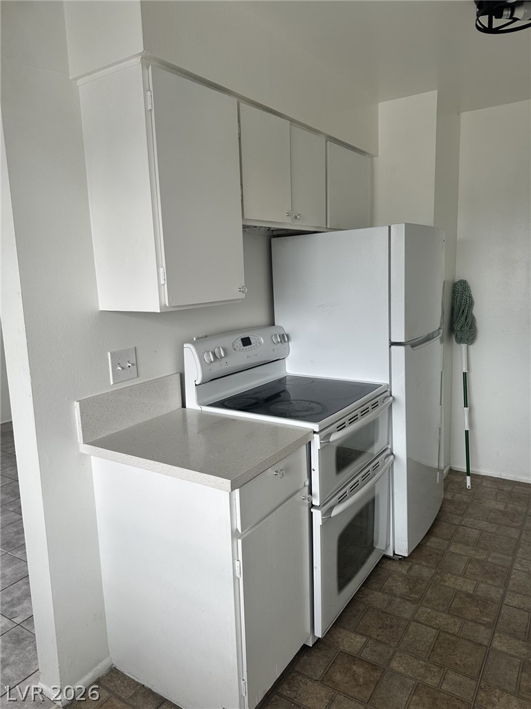 115 West New York Avenue 17