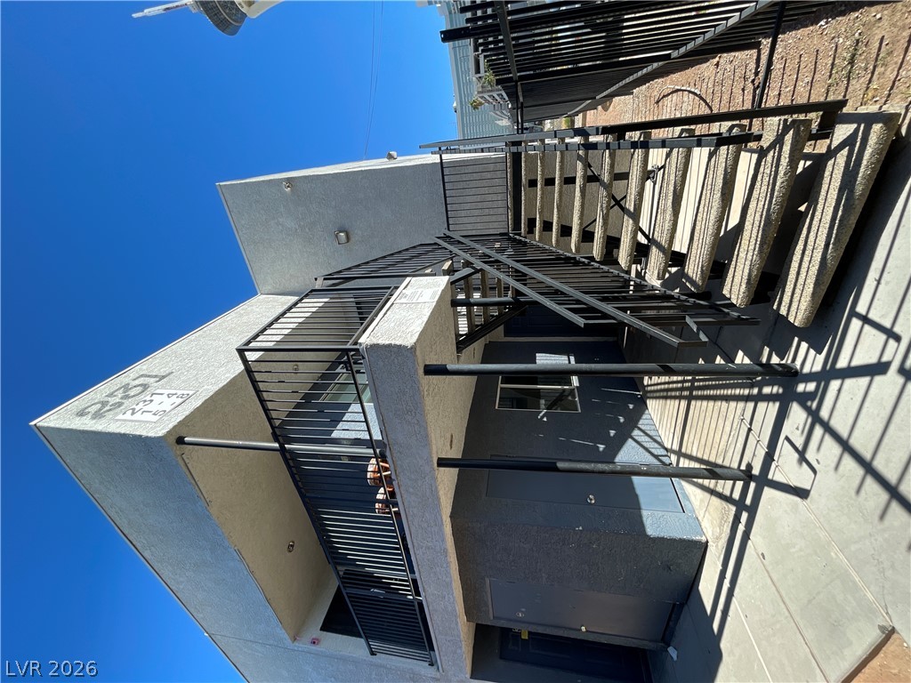 231 West Philadelphia Avenue 1