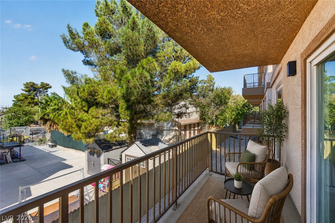 2301 Seco Adobe Circle 101