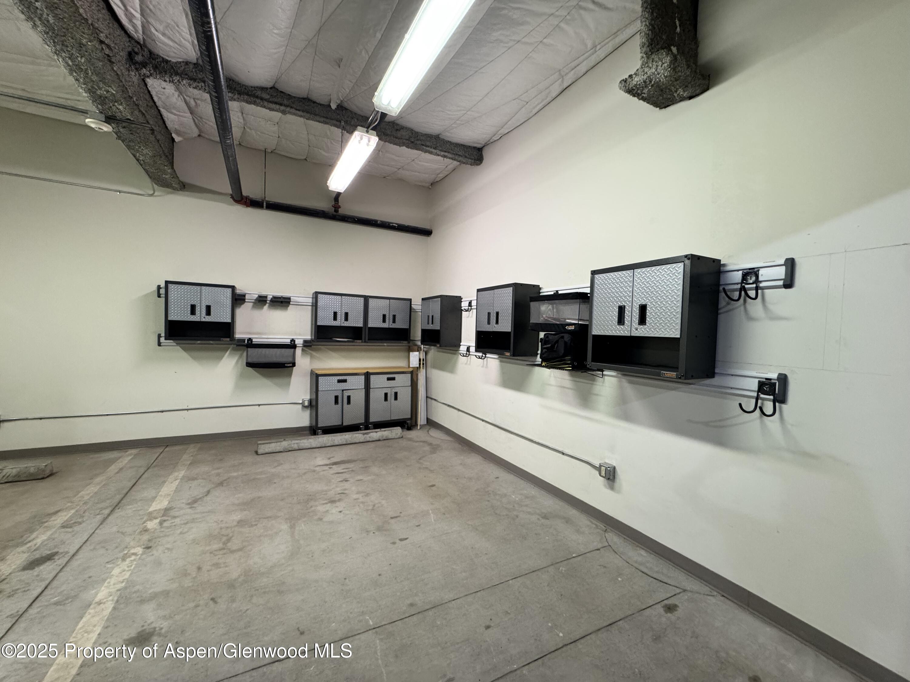 601 Rio Grande Place, 017A & 017B