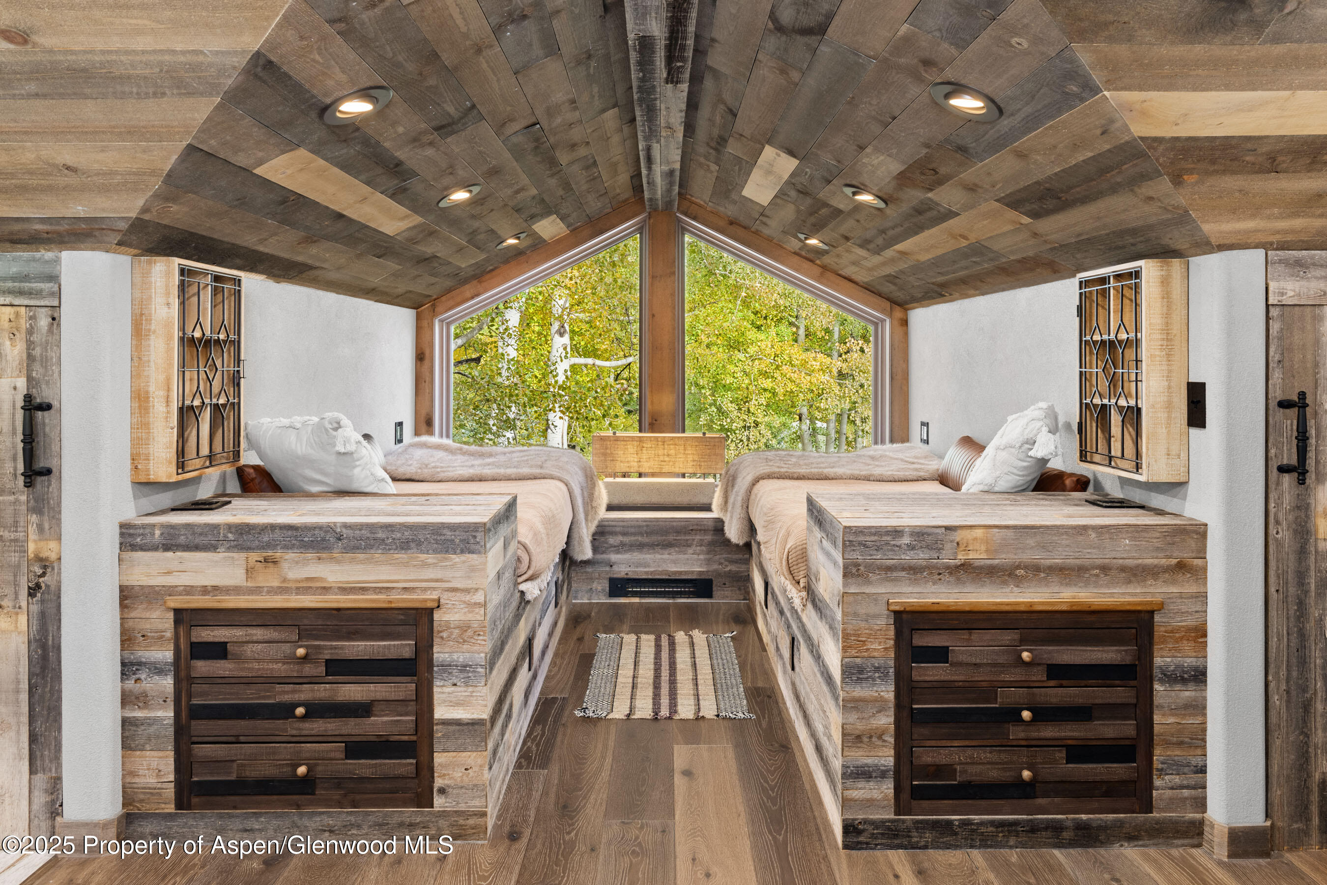 10 Little Highlands Way