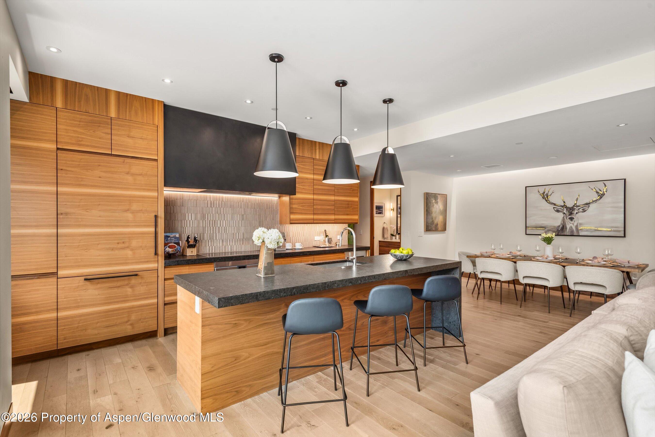 77 Wood Road 404 East