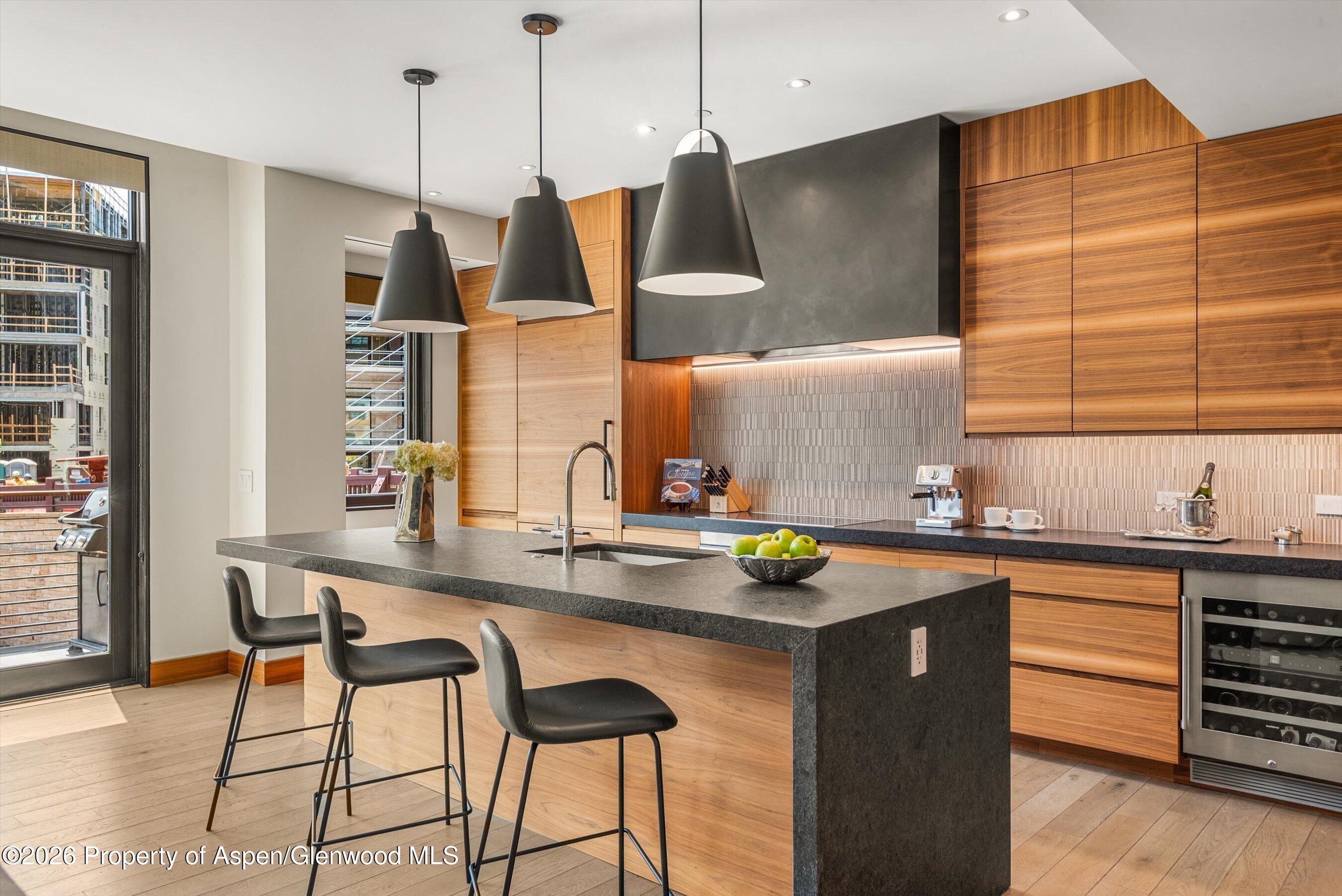 77 Wood Road 404 East