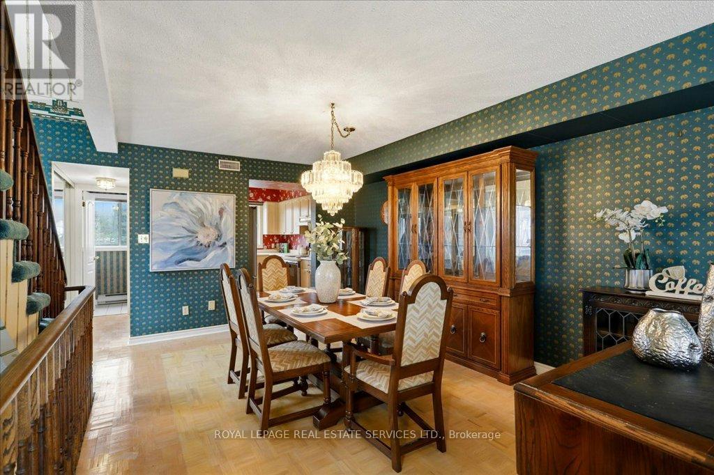 4 - 30 LAGUNA PARKWAY