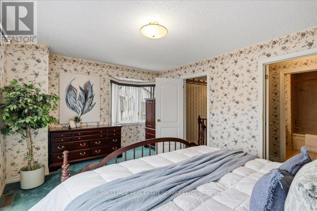 4 - 30 LAGUNA PARKWAY