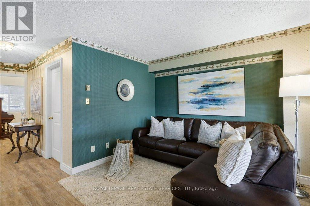 4 - 30 LAGUNA PARKWAY