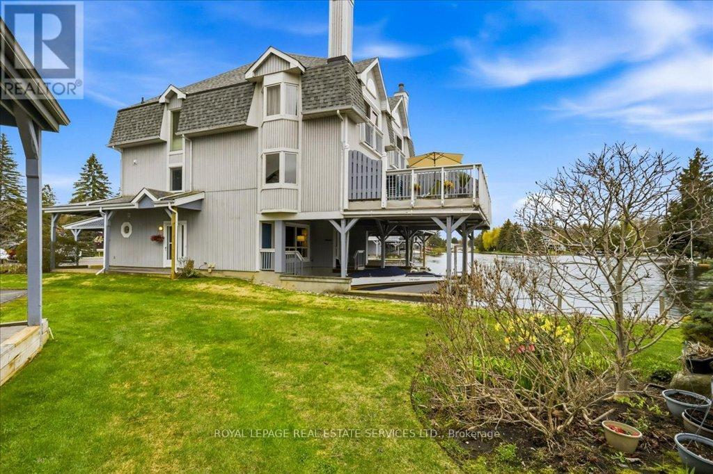 4 - 30 LAGUNA PARKWAY
