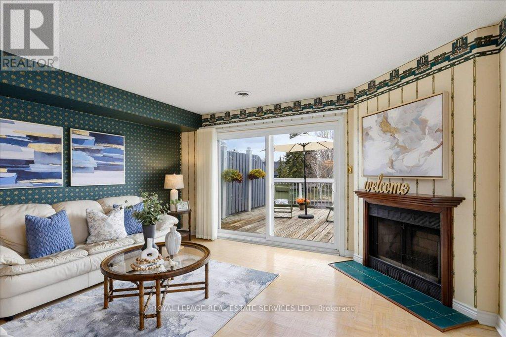 4 - 30 LAGUNA PARKWAY