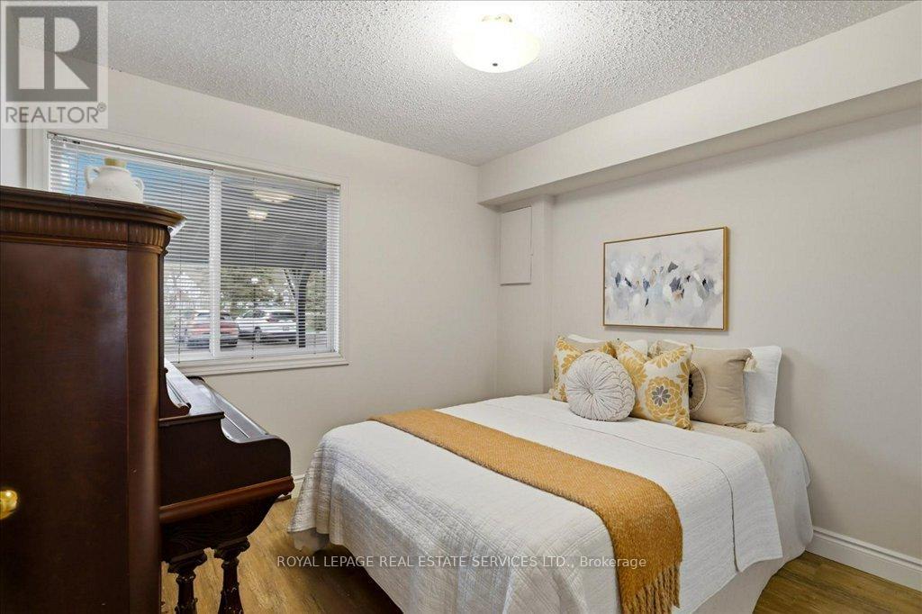 4 - 30 LAGUNA PARKWAY