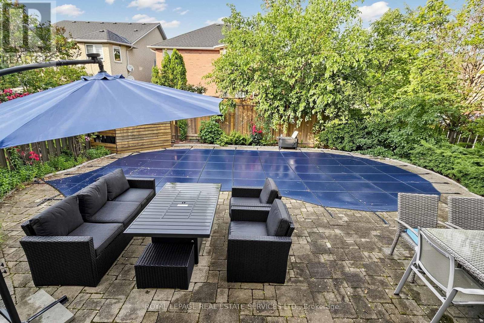 2353 WOODCREST DRIVE