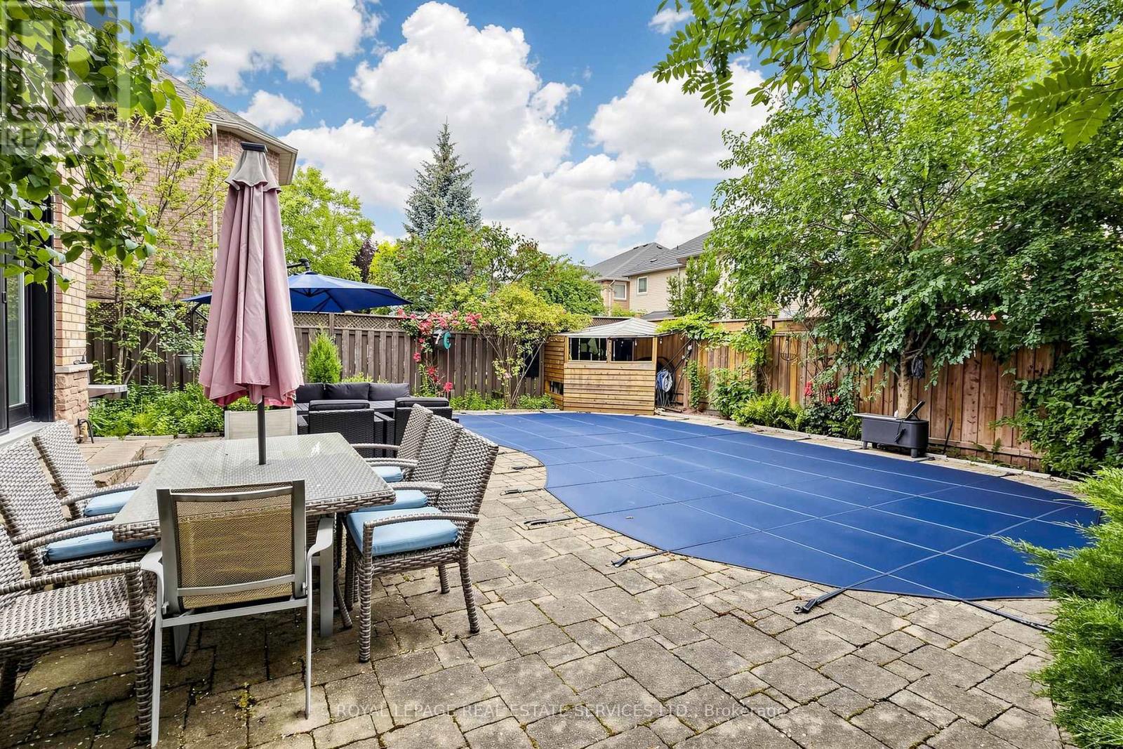 2353 WOODCREST DRIVE