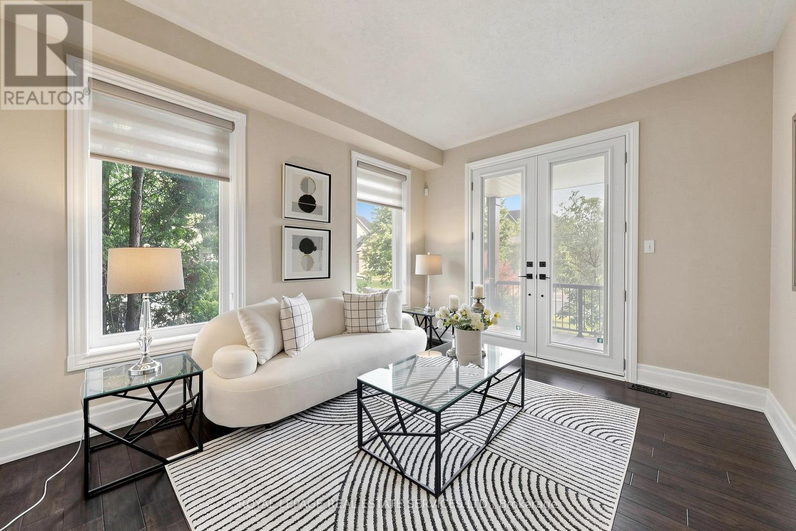 2353 WOODCREST DRIVE