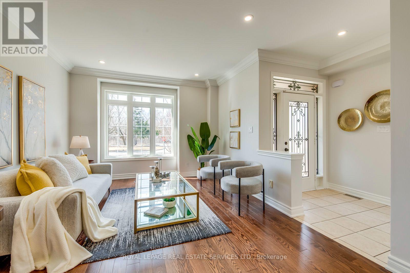 303 BURLOAK DRIVE