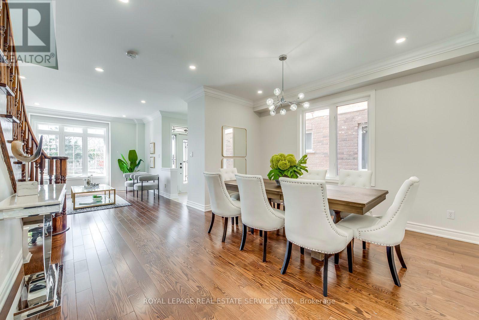 303 BURLOAK DRIVE