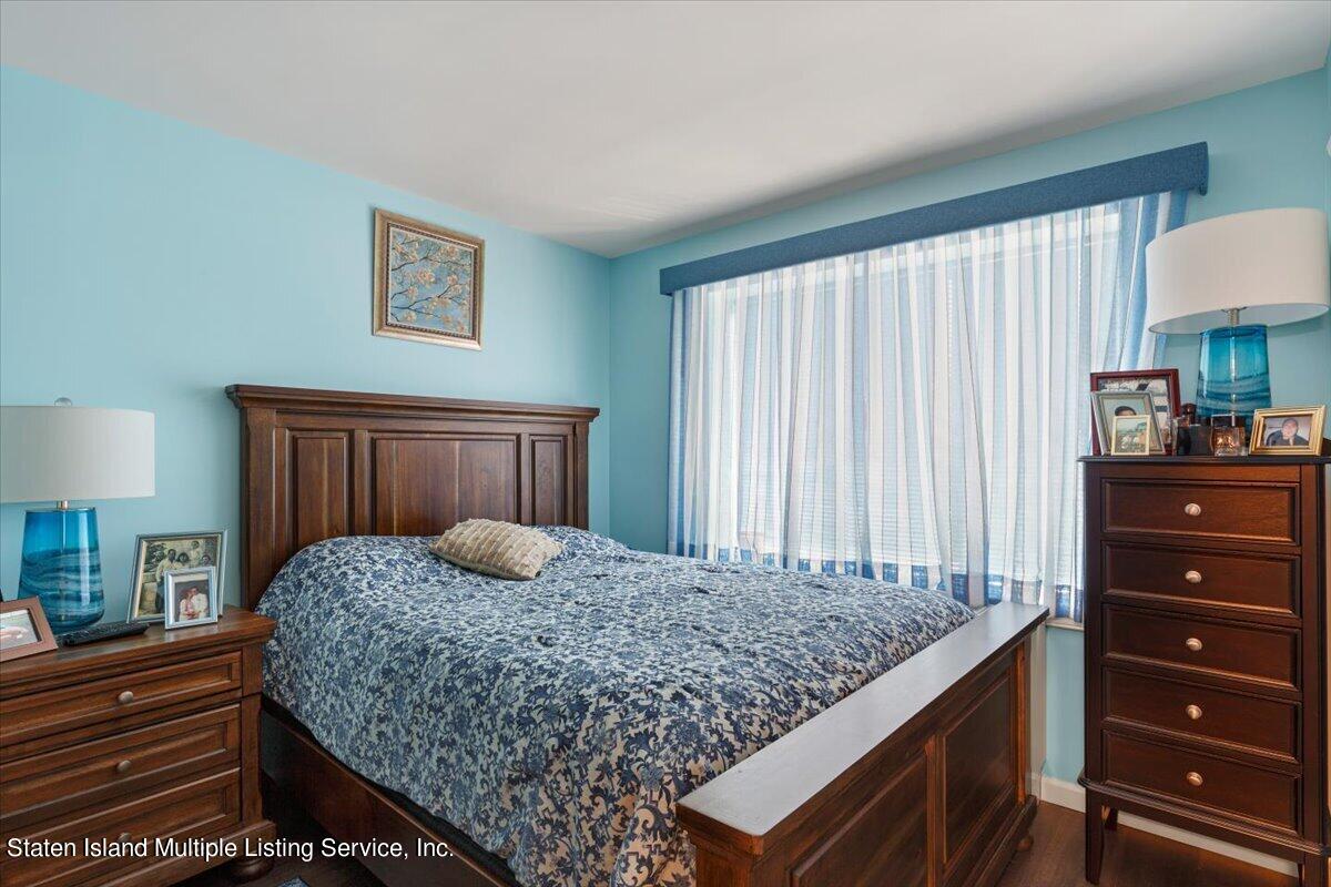 95 Essex Drive, 4e
