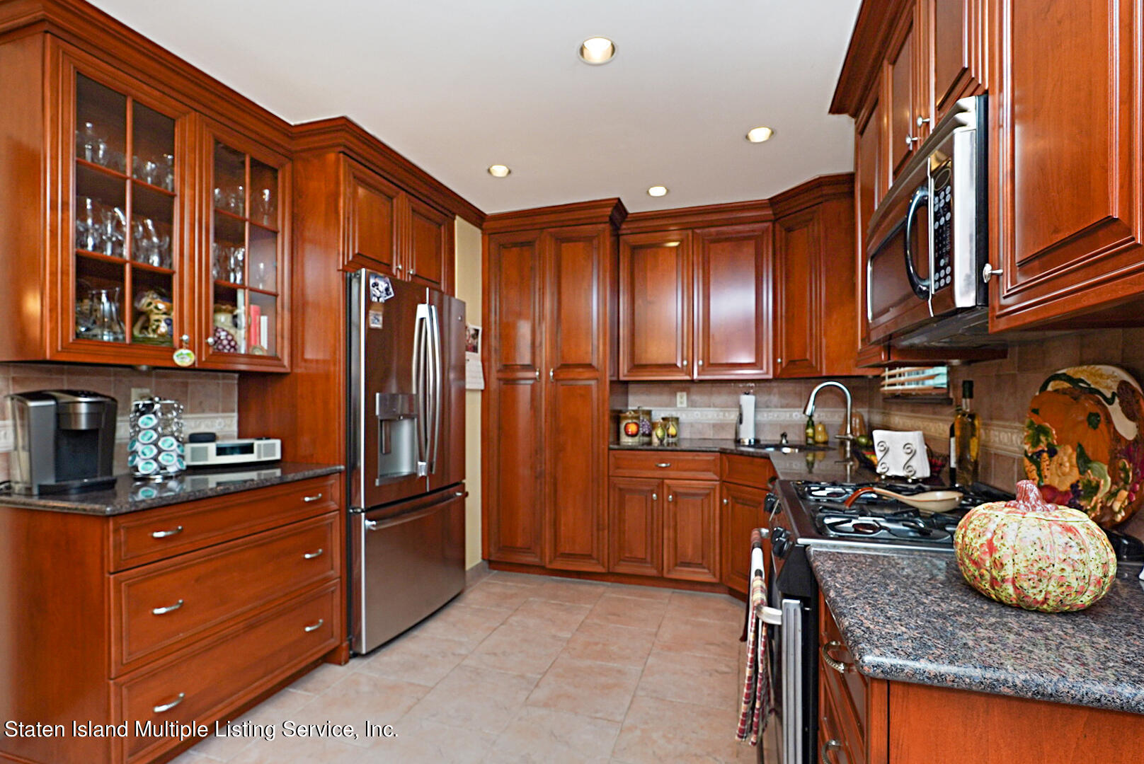 799 Stafford Avenue