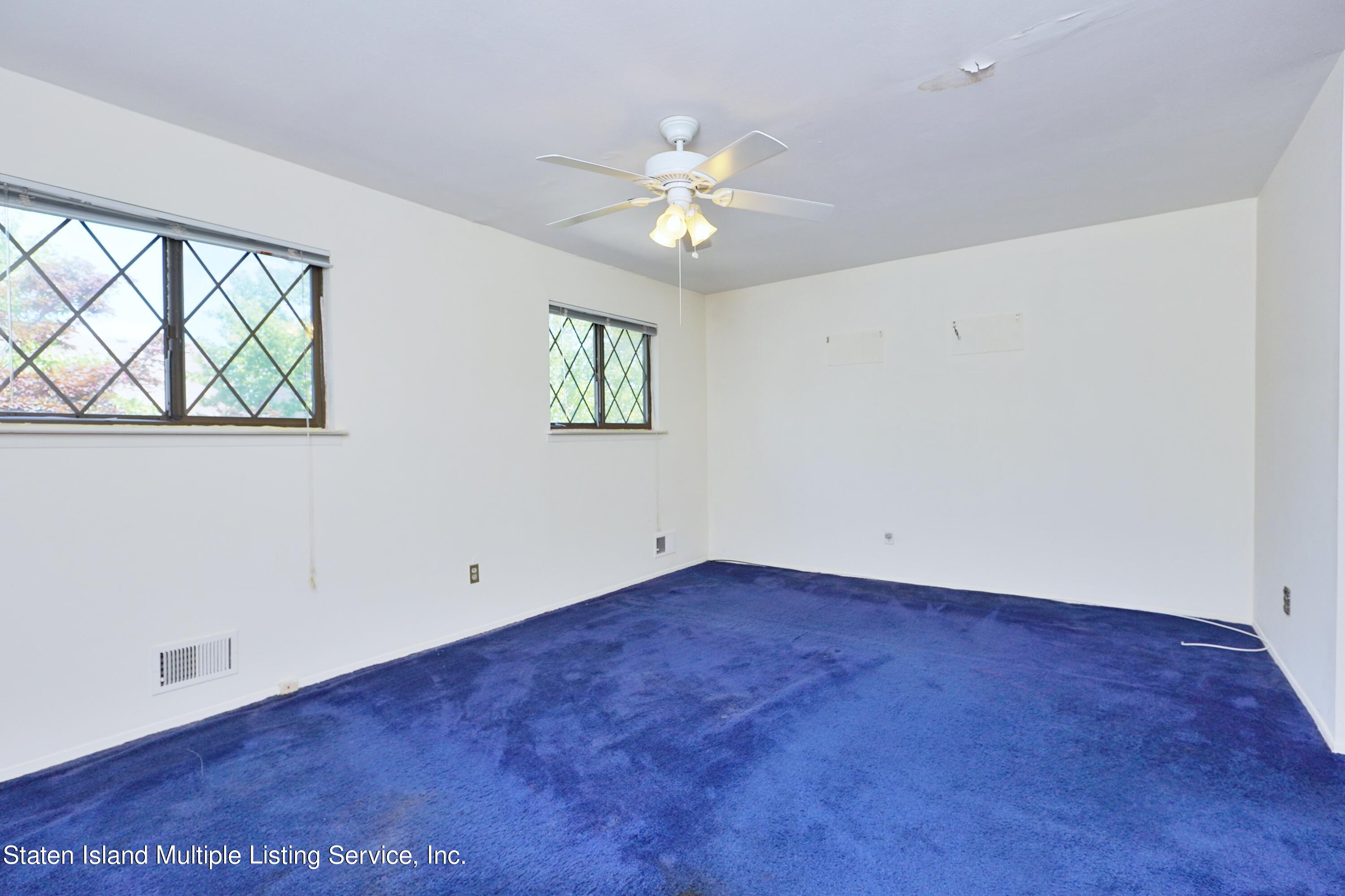166 Rolling Hill Green