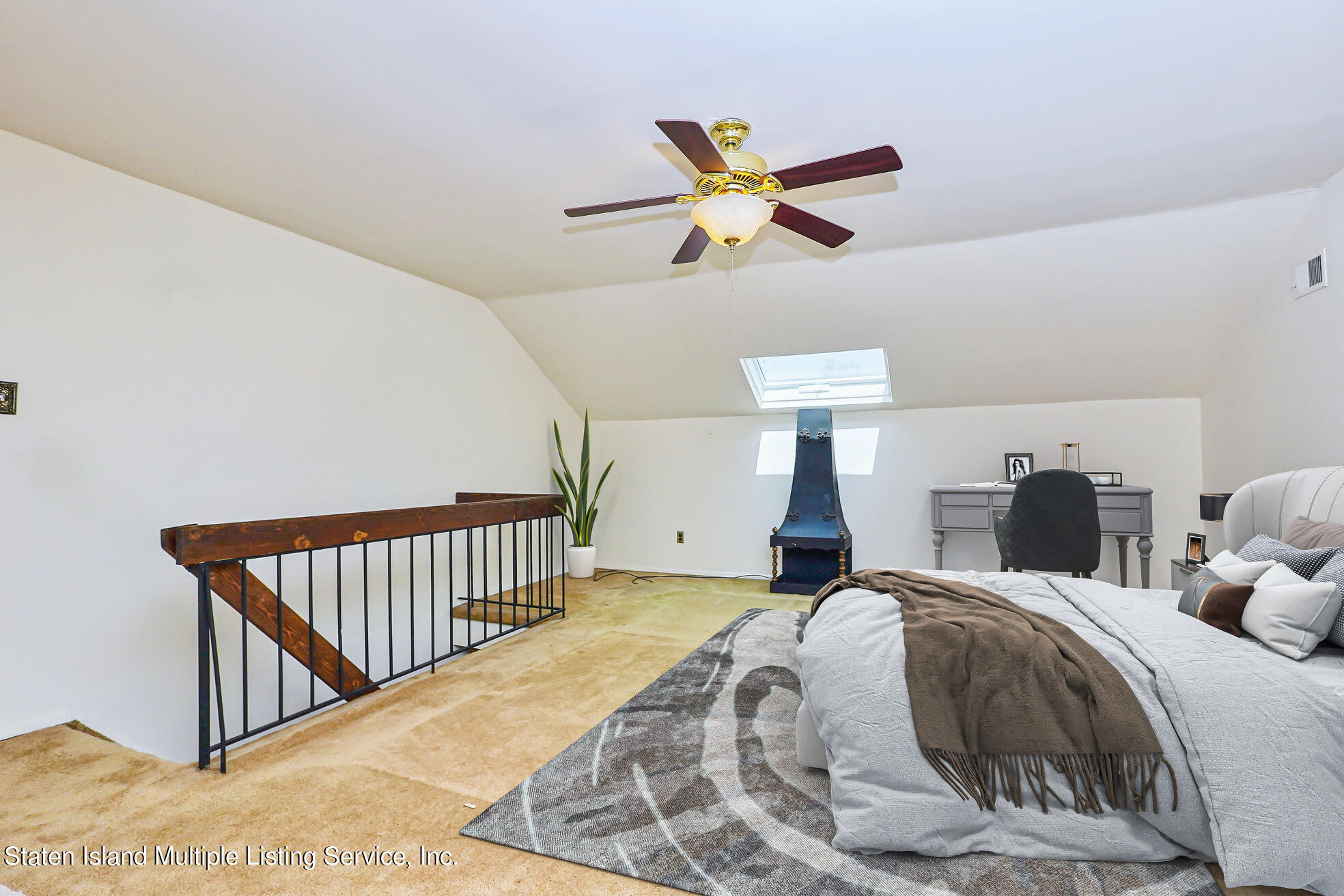 166 Rolling Hill Green