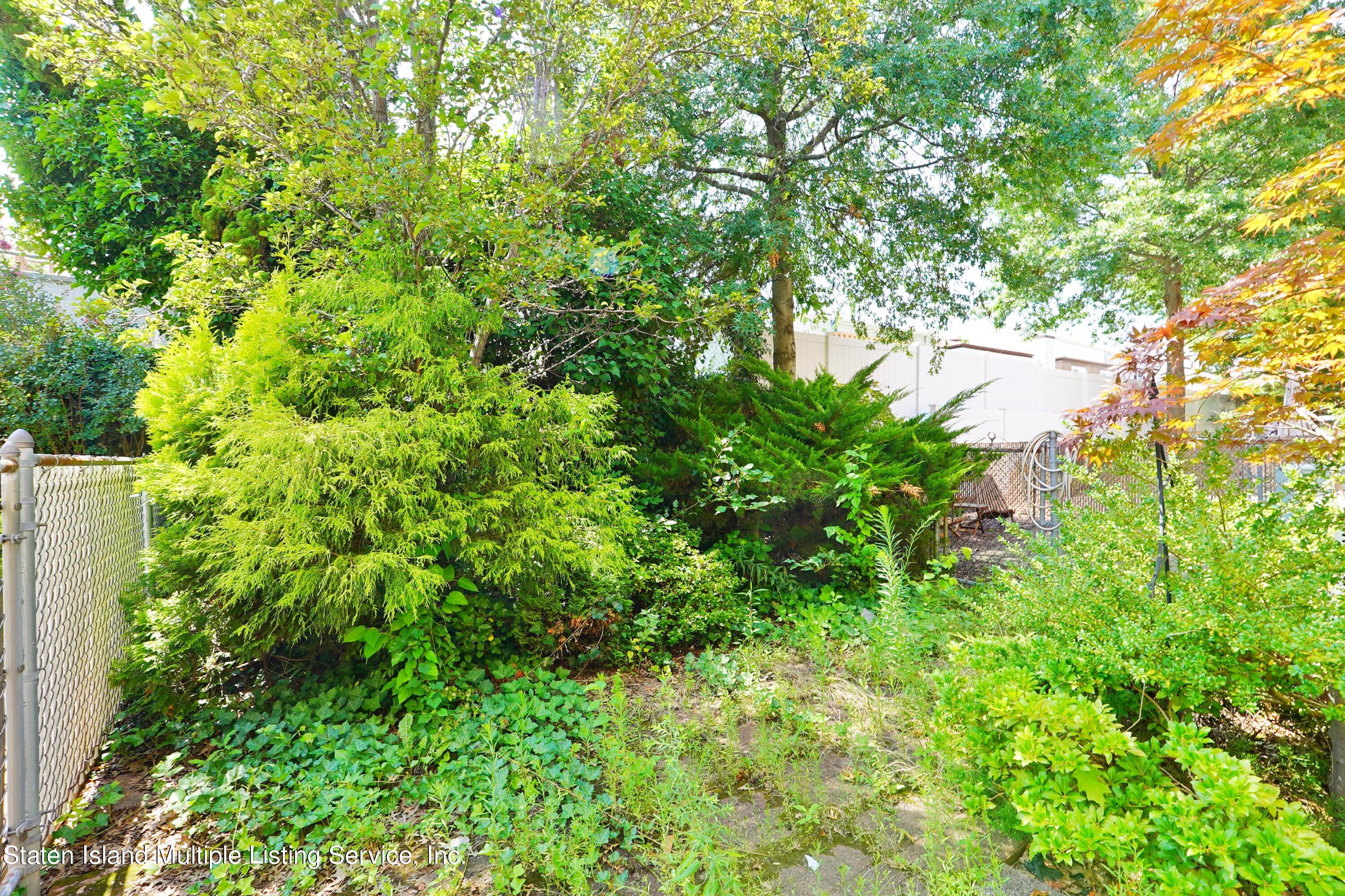 166 Rolling Hill Green