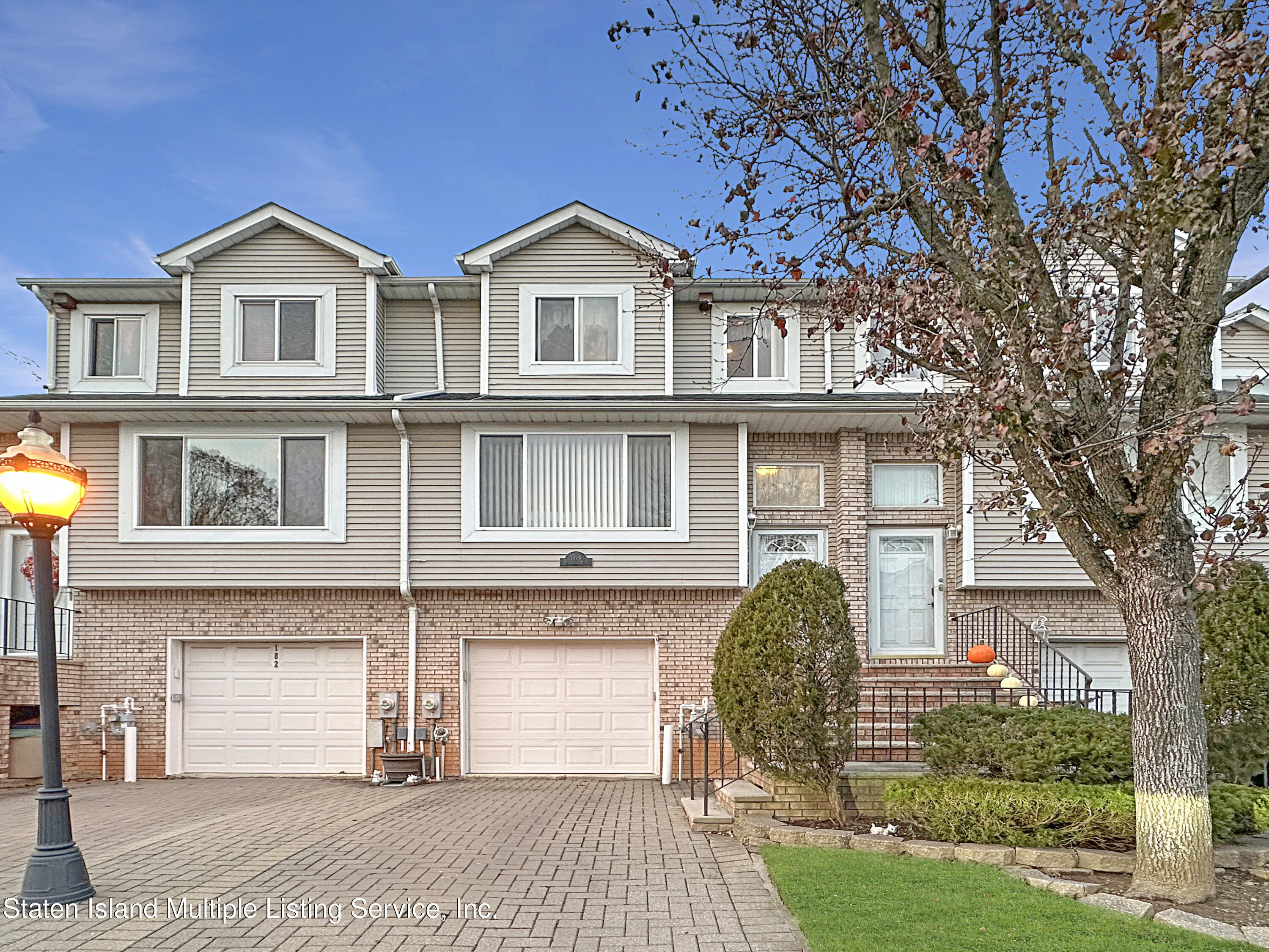 184 Pembrook Loop