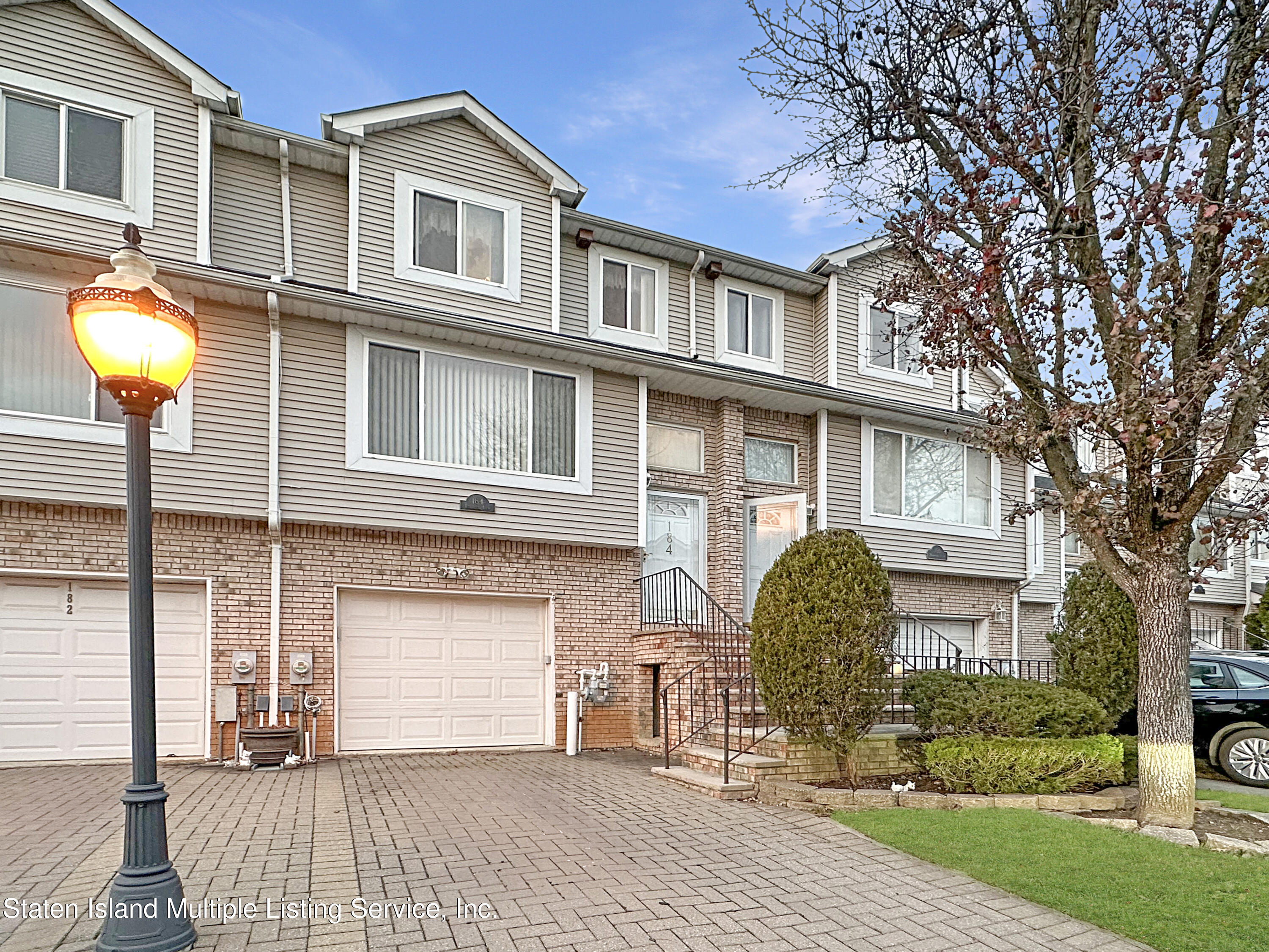 184 Pembrook Loop