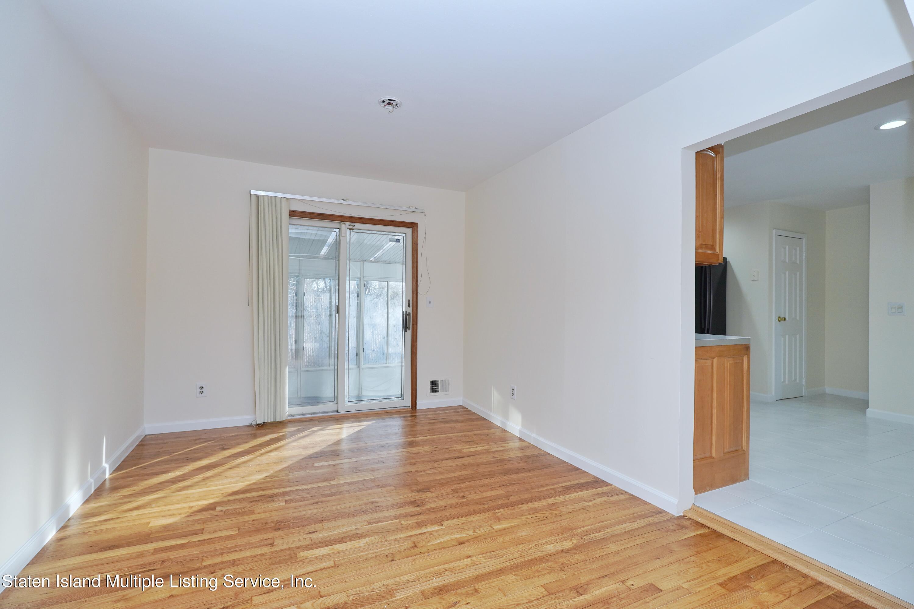 86 Melvin Avenue