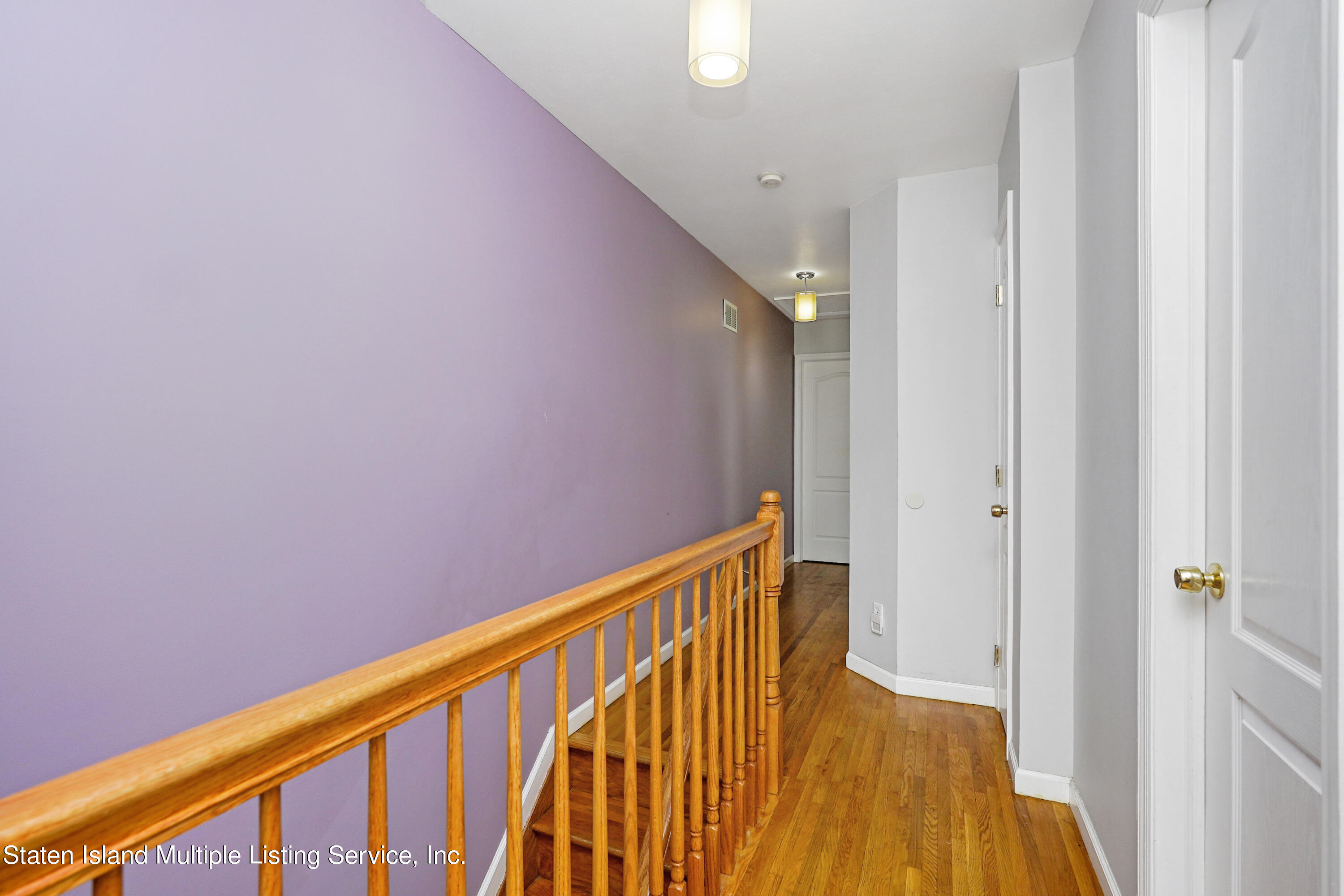 87 Scott Avenue