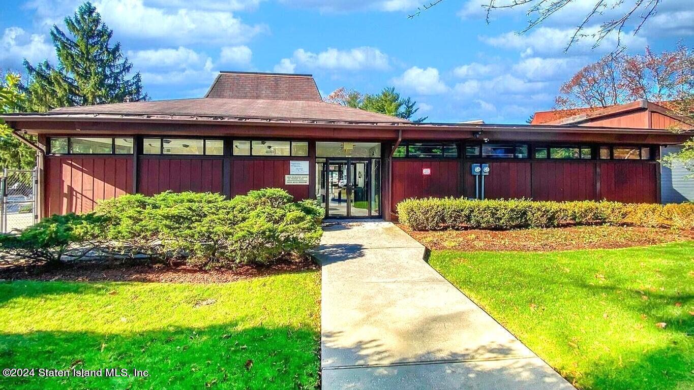70 Rumson Road