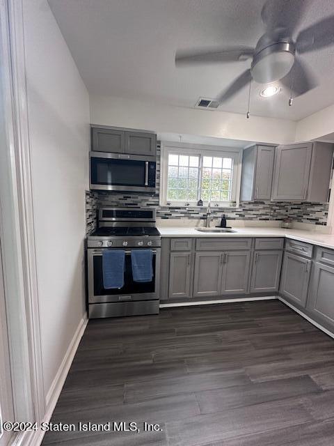 20 Dreyer Avenue, B